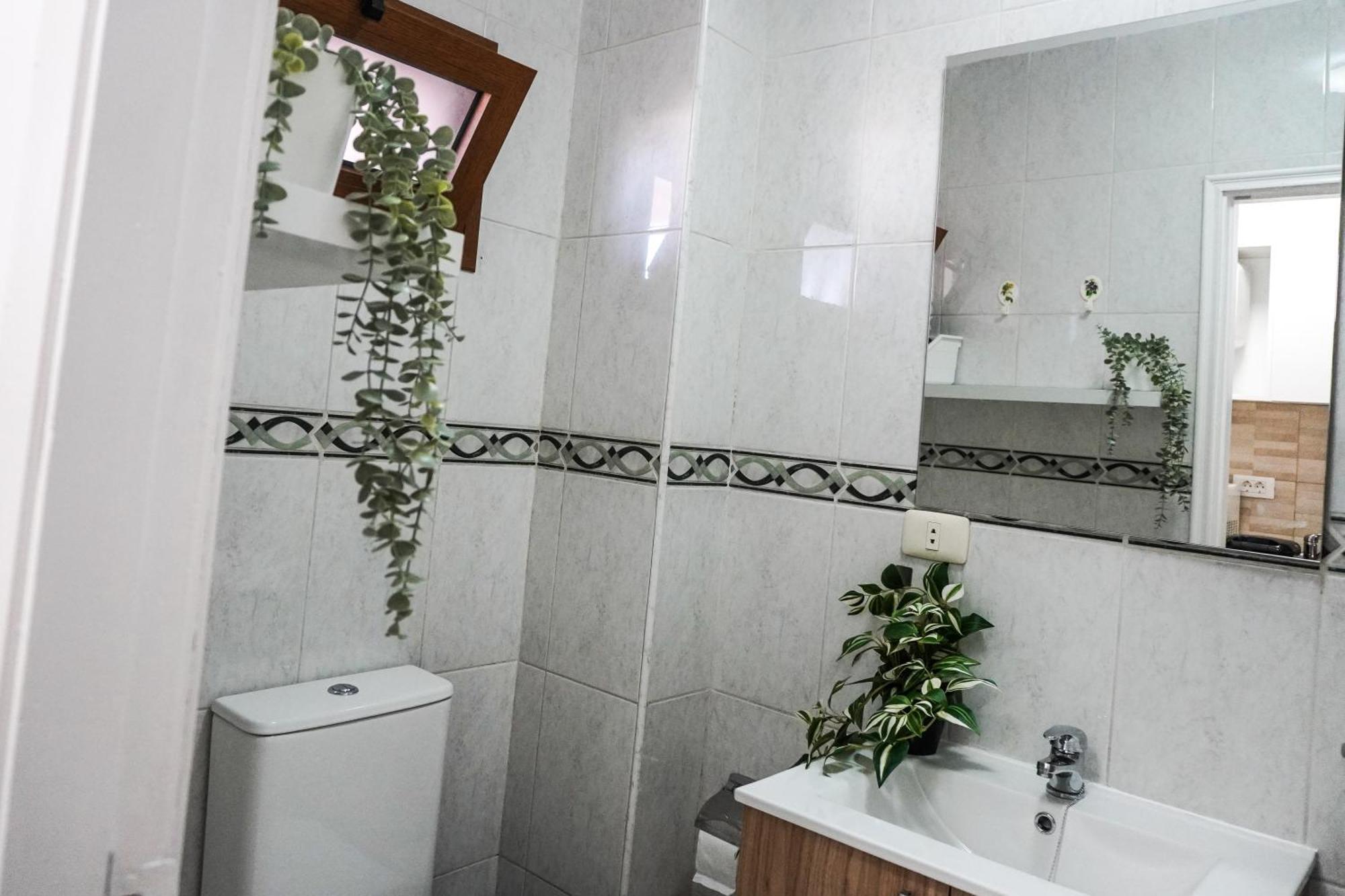 Apartamento Modern Close To The With Pool